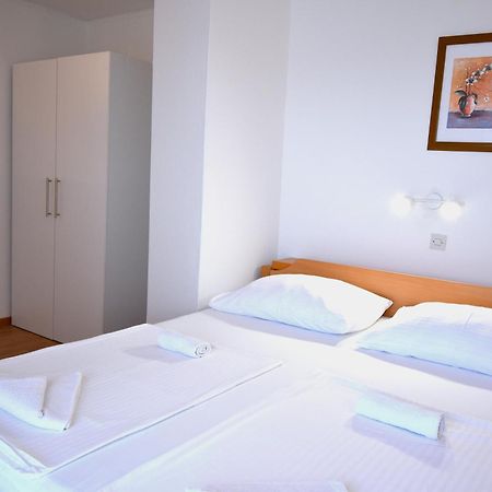 Guest House Sandra Rab Town Luaran gambar