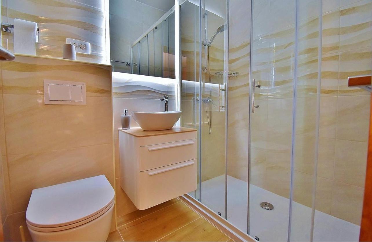 Guest House Sandra Rab Town Luaran gambar