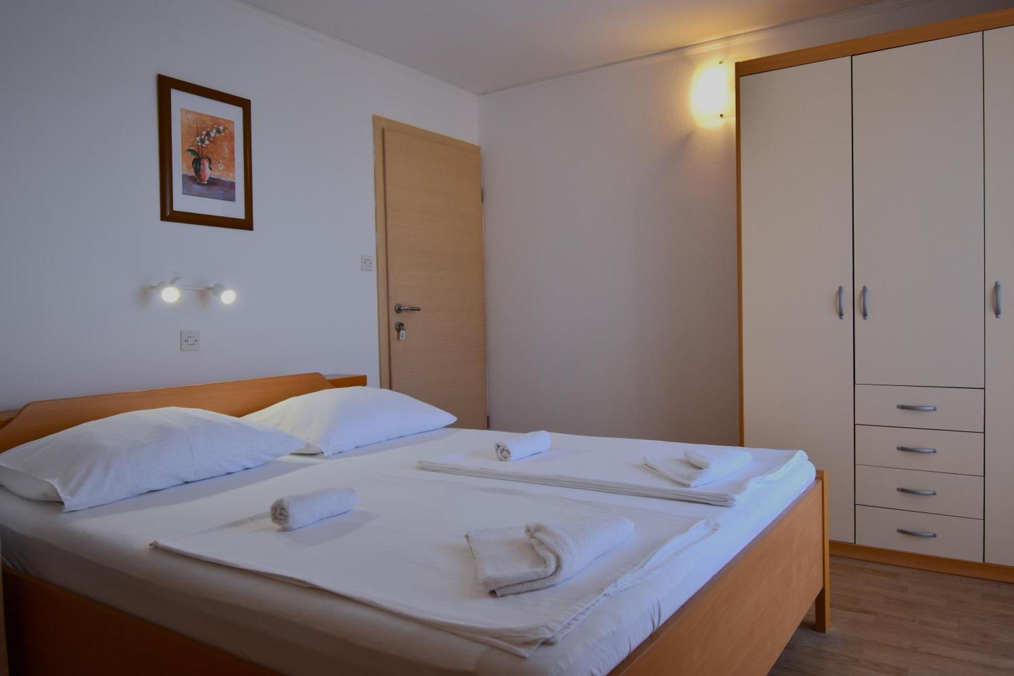 Guest House Sandra Rab Town Luaran gambar