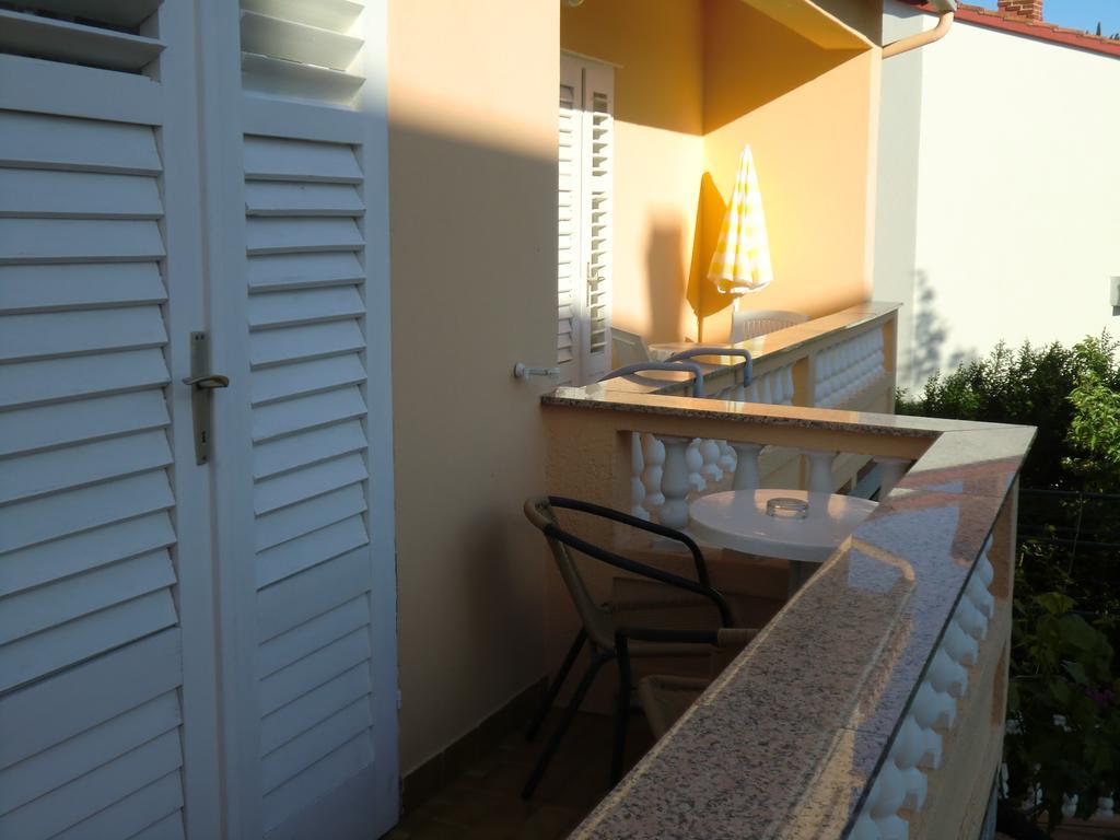 Guest House Sandra Rab Town Luaran gambar